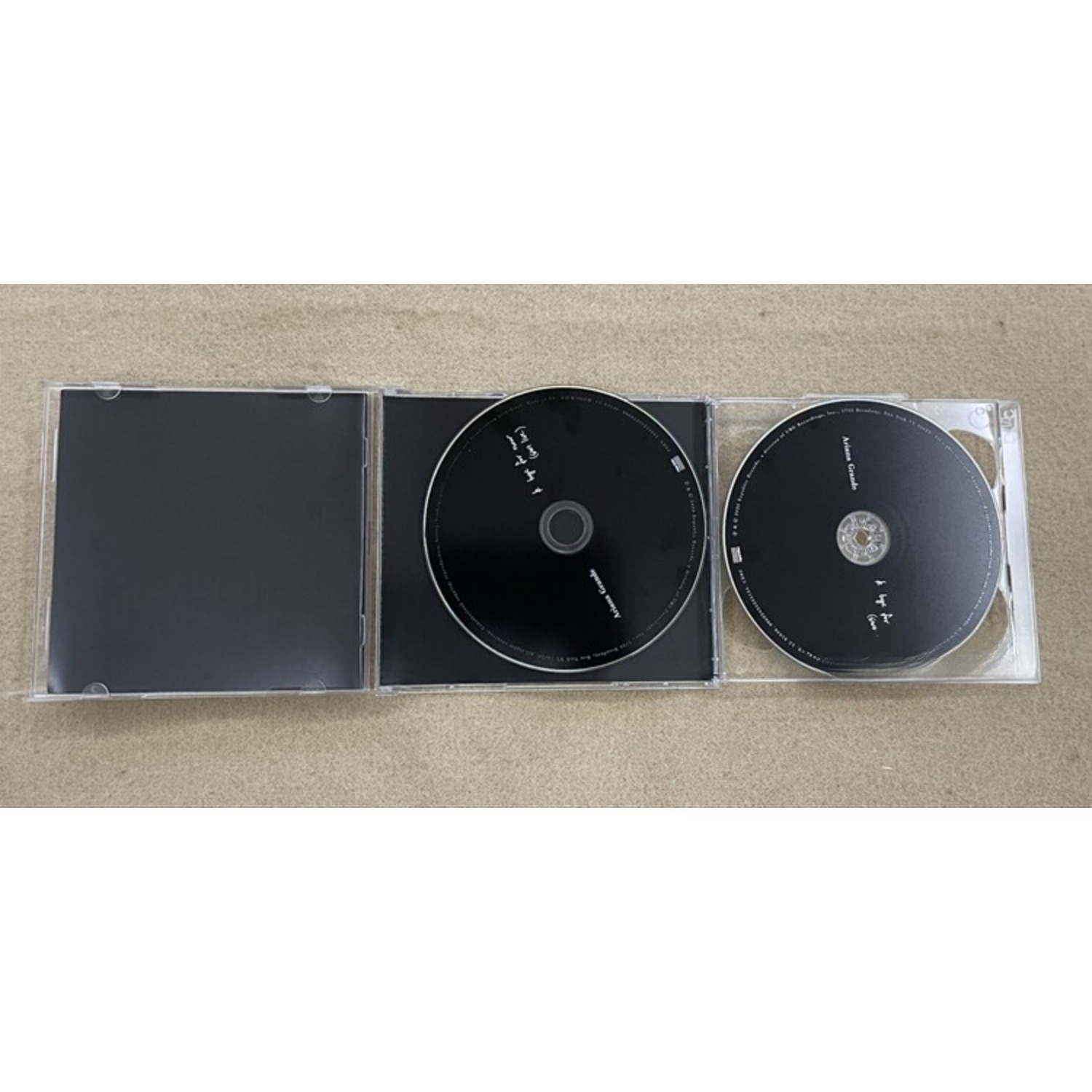 Rare Sealed Ariana Grande K By - مراجعة Home Decor Collection وسعره