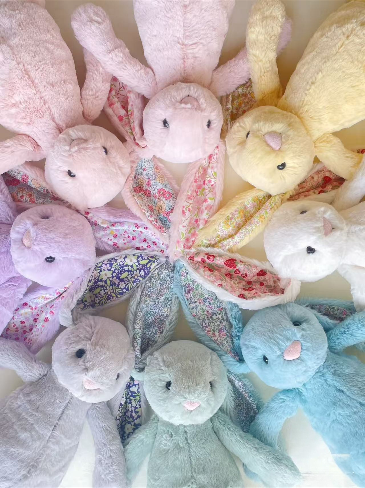 J,C Bashful Cat Plush Toy Supe - مراجعة Home Decor Inspo وسعره